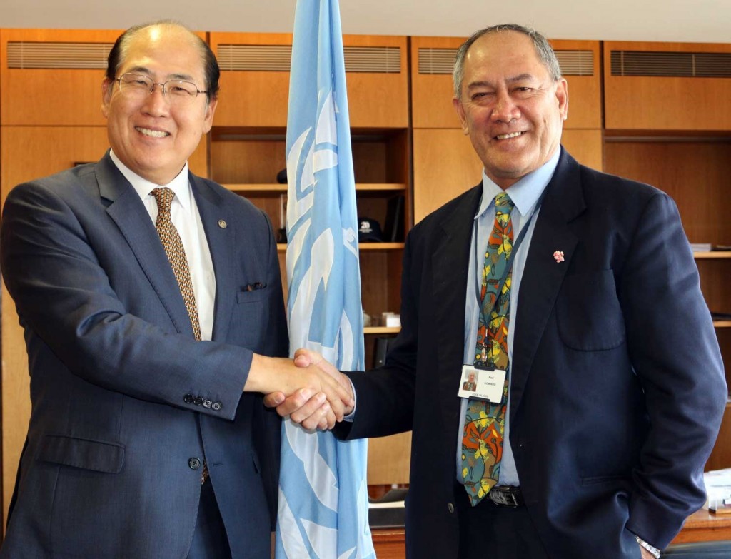 From left: His Excellency Mr. Kitack Lim (Secretary-General of IMO) and His Excellency Mr. Ned Howard (Secretary of Ministry of Transport)